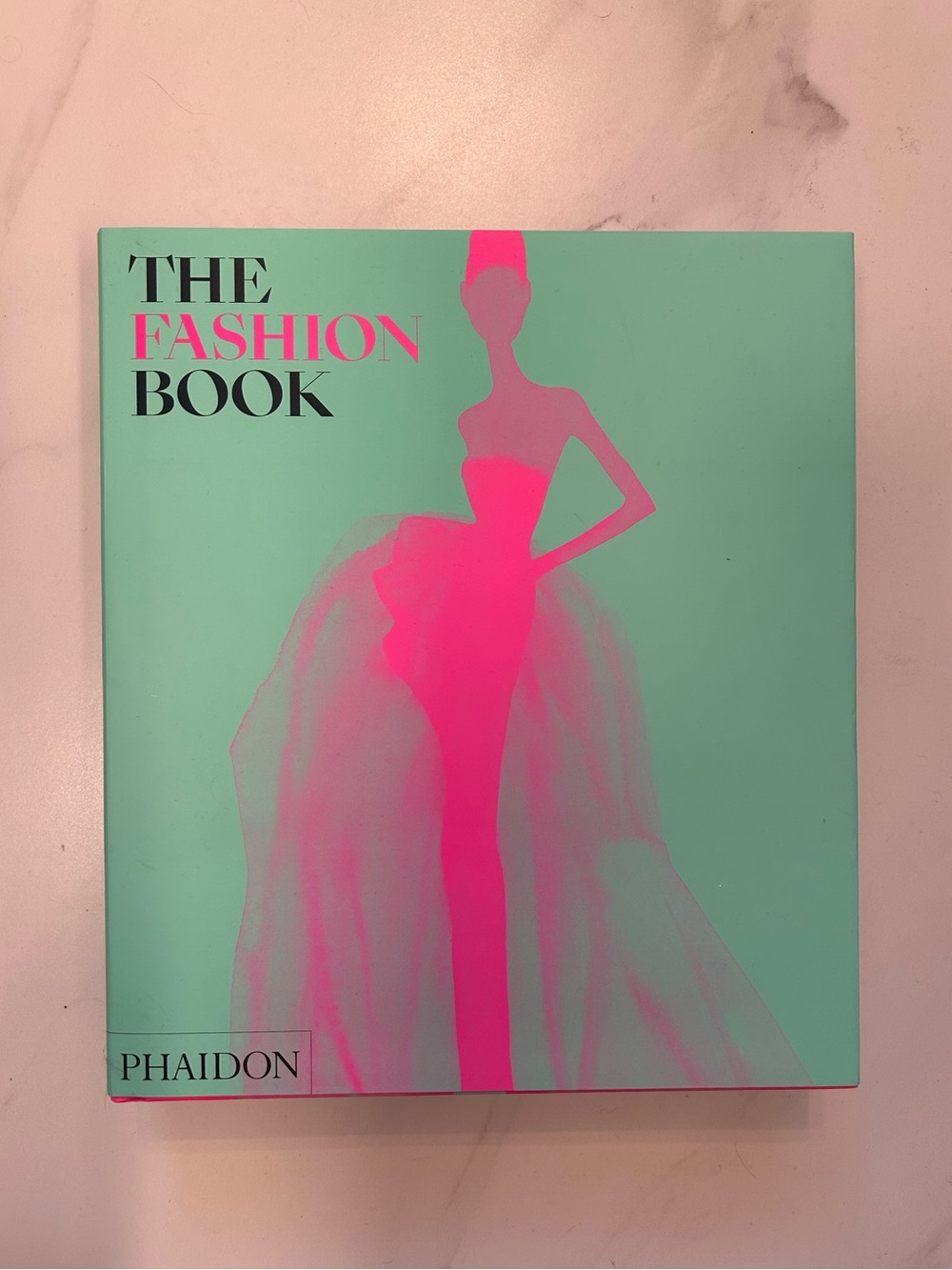 The Fashion Book — A Look into the World of Fashion
